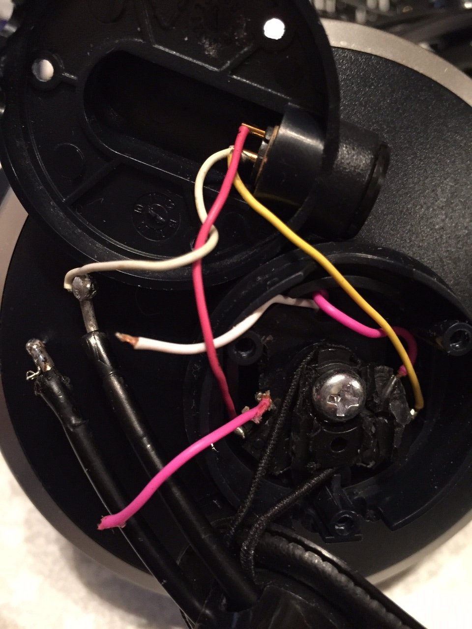 AKG 271 m.jpg