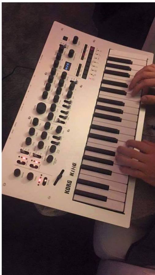 minilogue-size.jpg