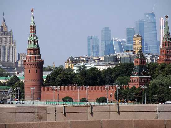 кремль и москва-сити.jpg