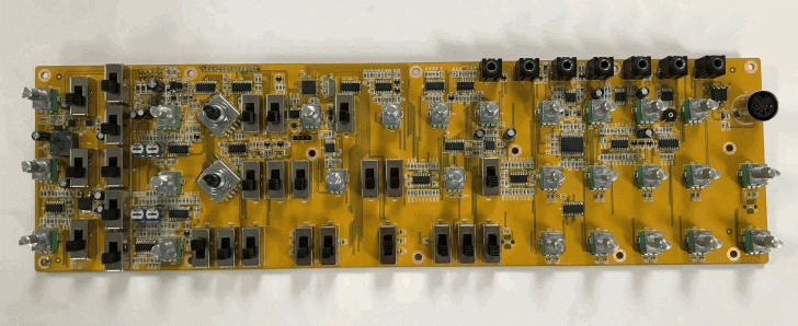 behringer-synthesizer-clone-e1520347662679.gif