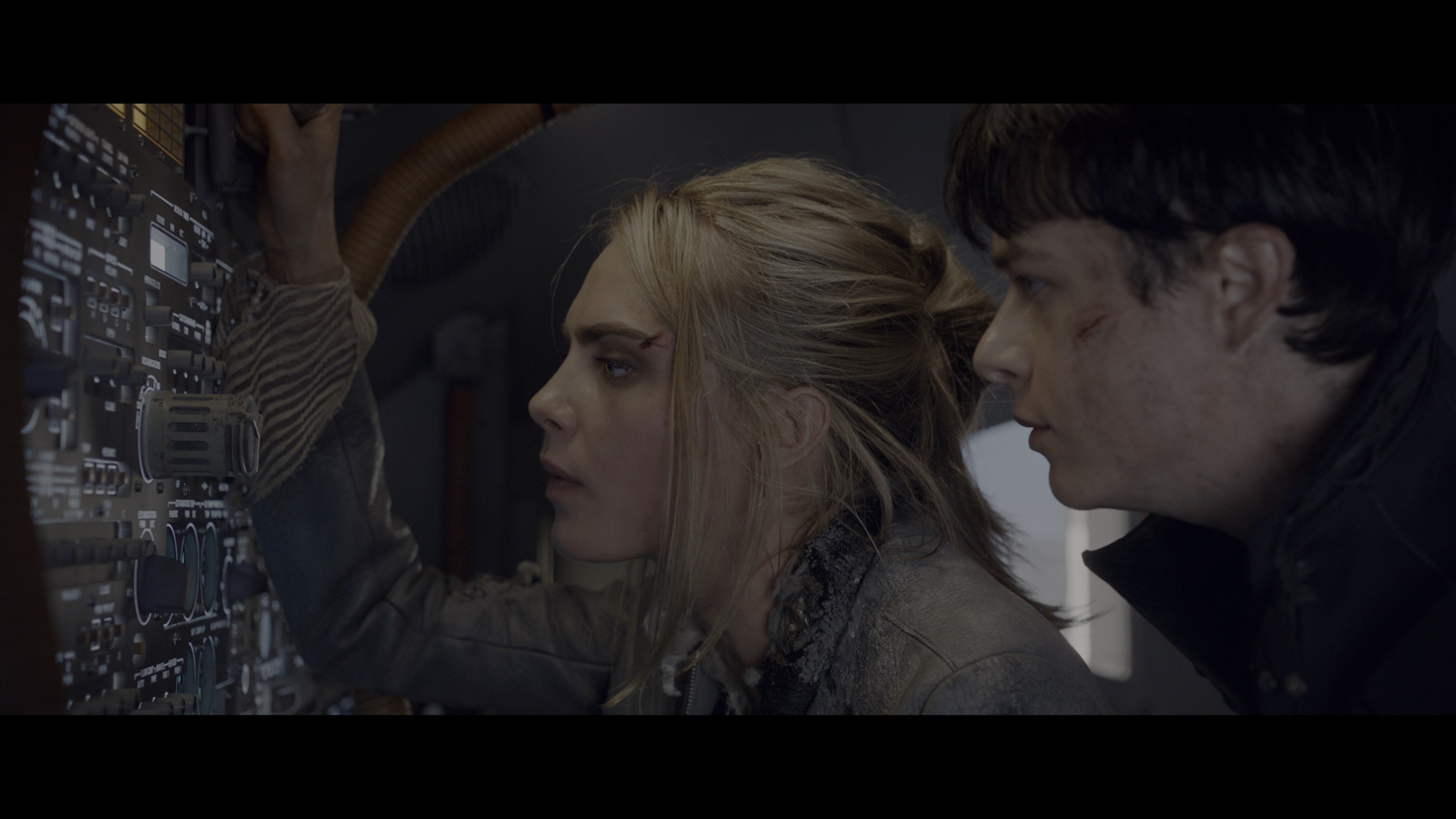 Valerian.and.the.City.of.a.Thousand.Planets.2017.jpg