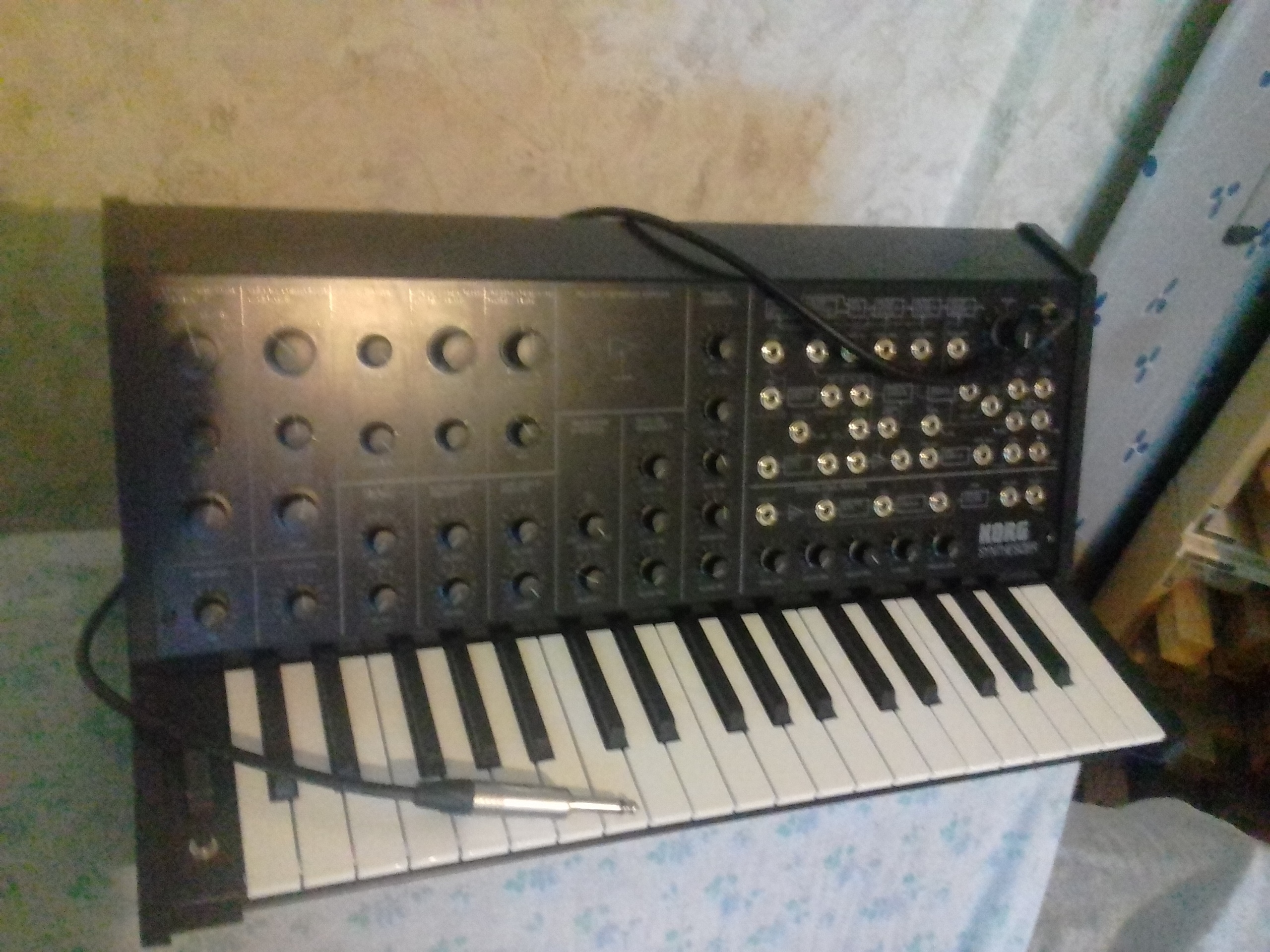 KORG .jpg