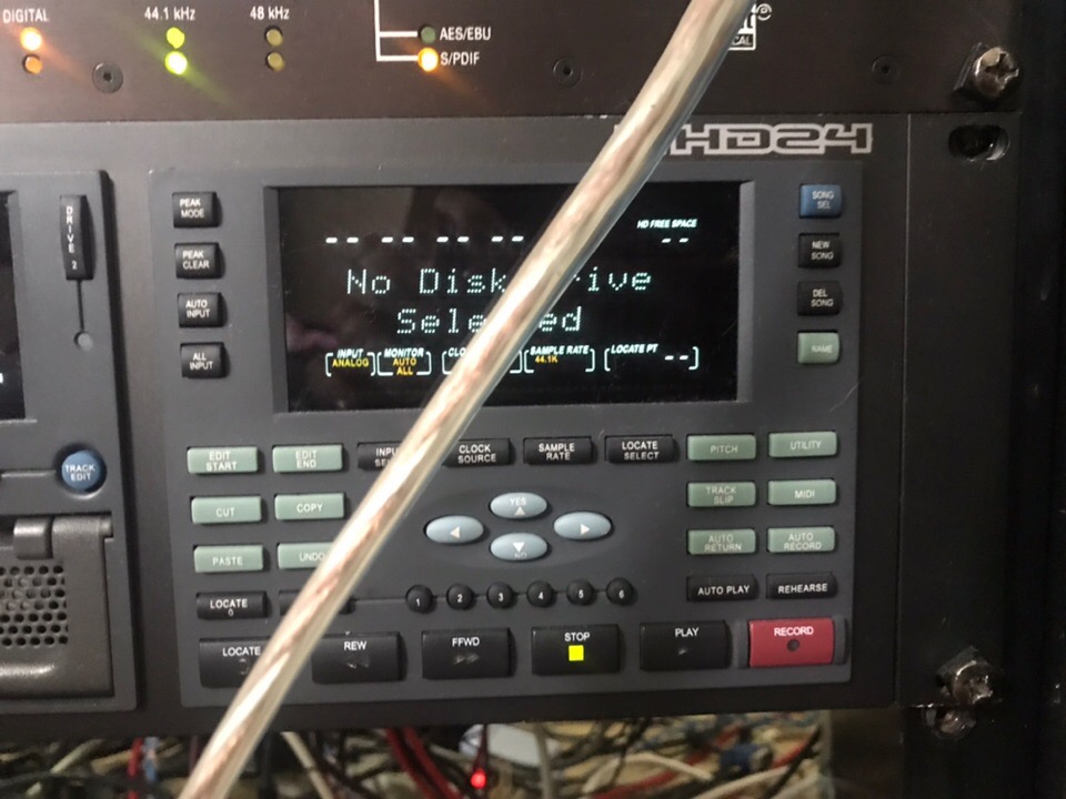 alesis 2.jpg