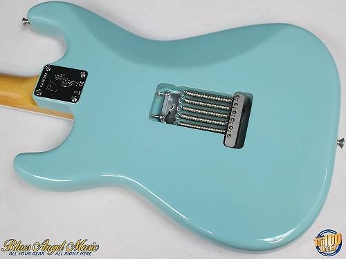 guitar.jpg