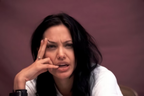 jolie.jpg