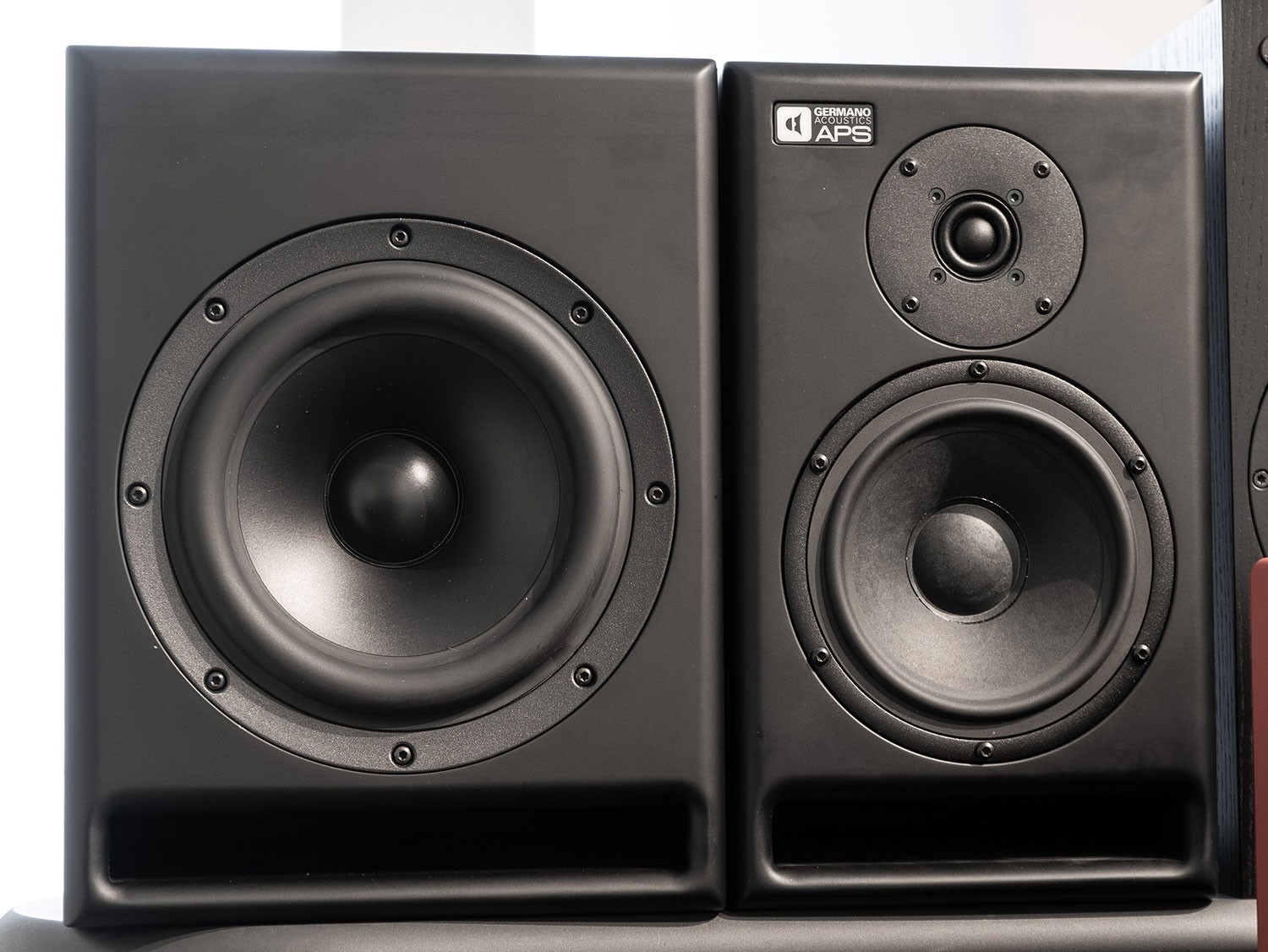 aps-aeon-2-bass-extenders-pair-b3e.jpg