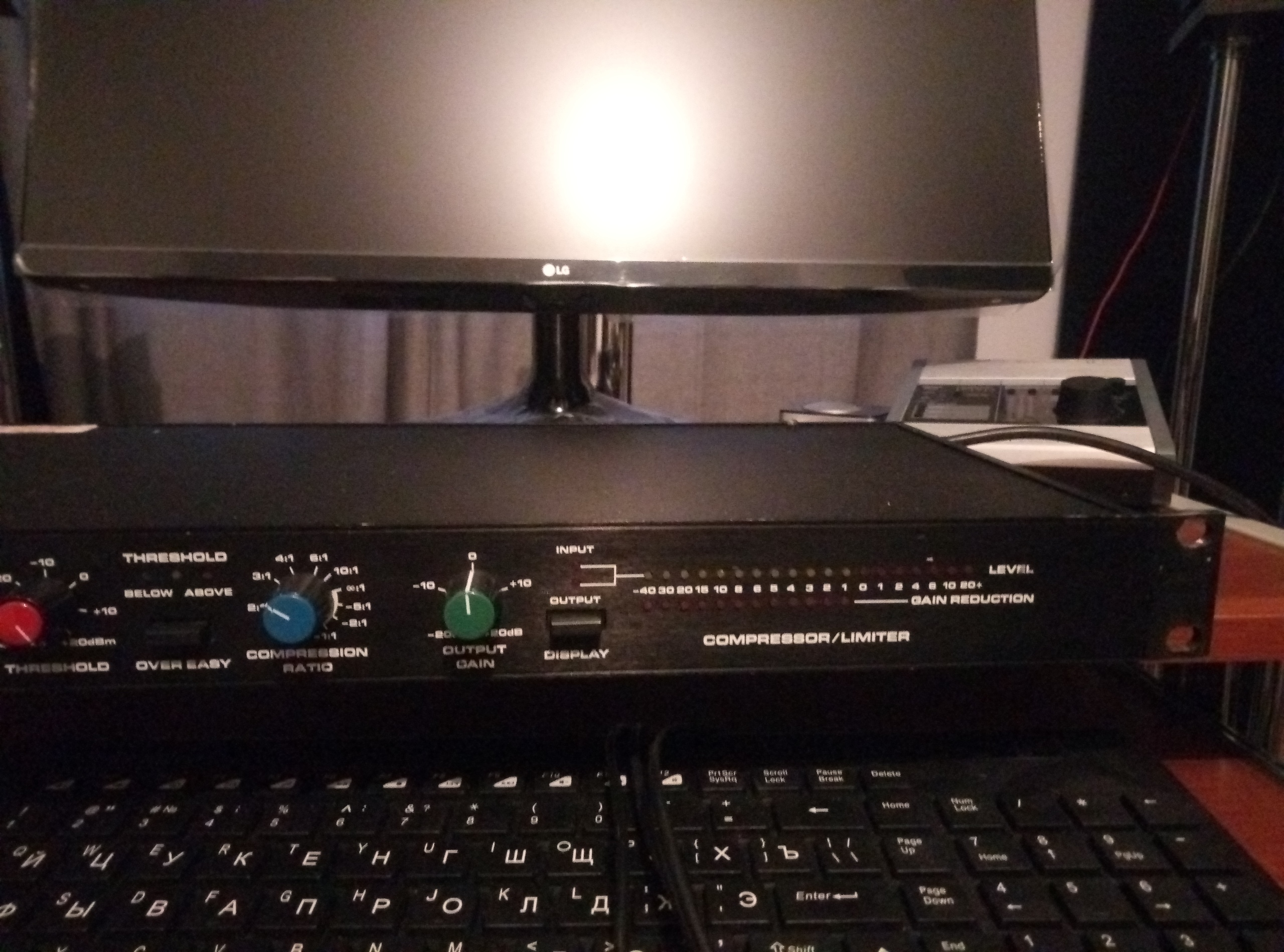 dbx160 2.jpg