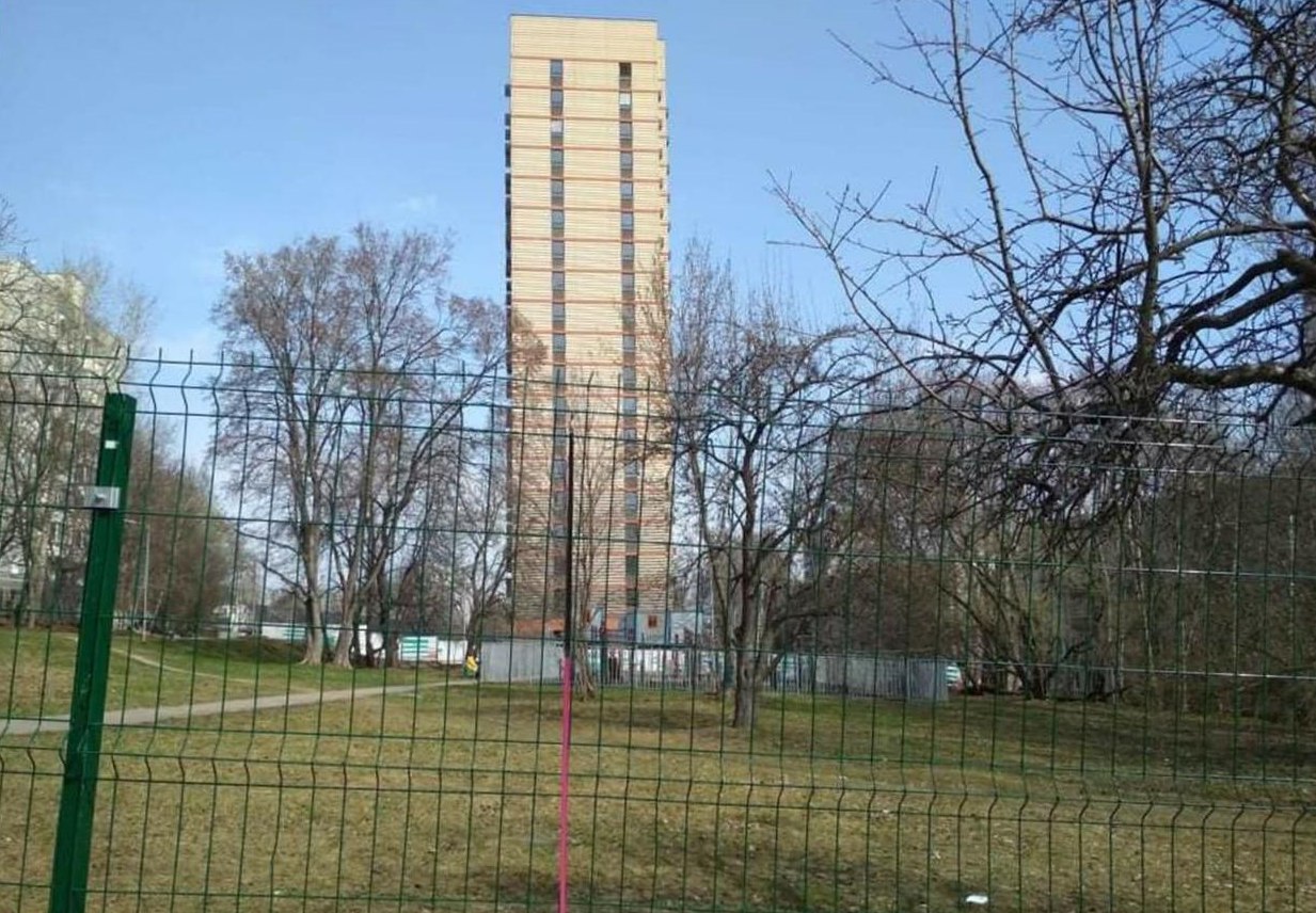 200947